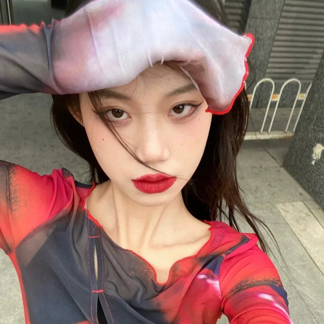 爱你像心跳难触摸